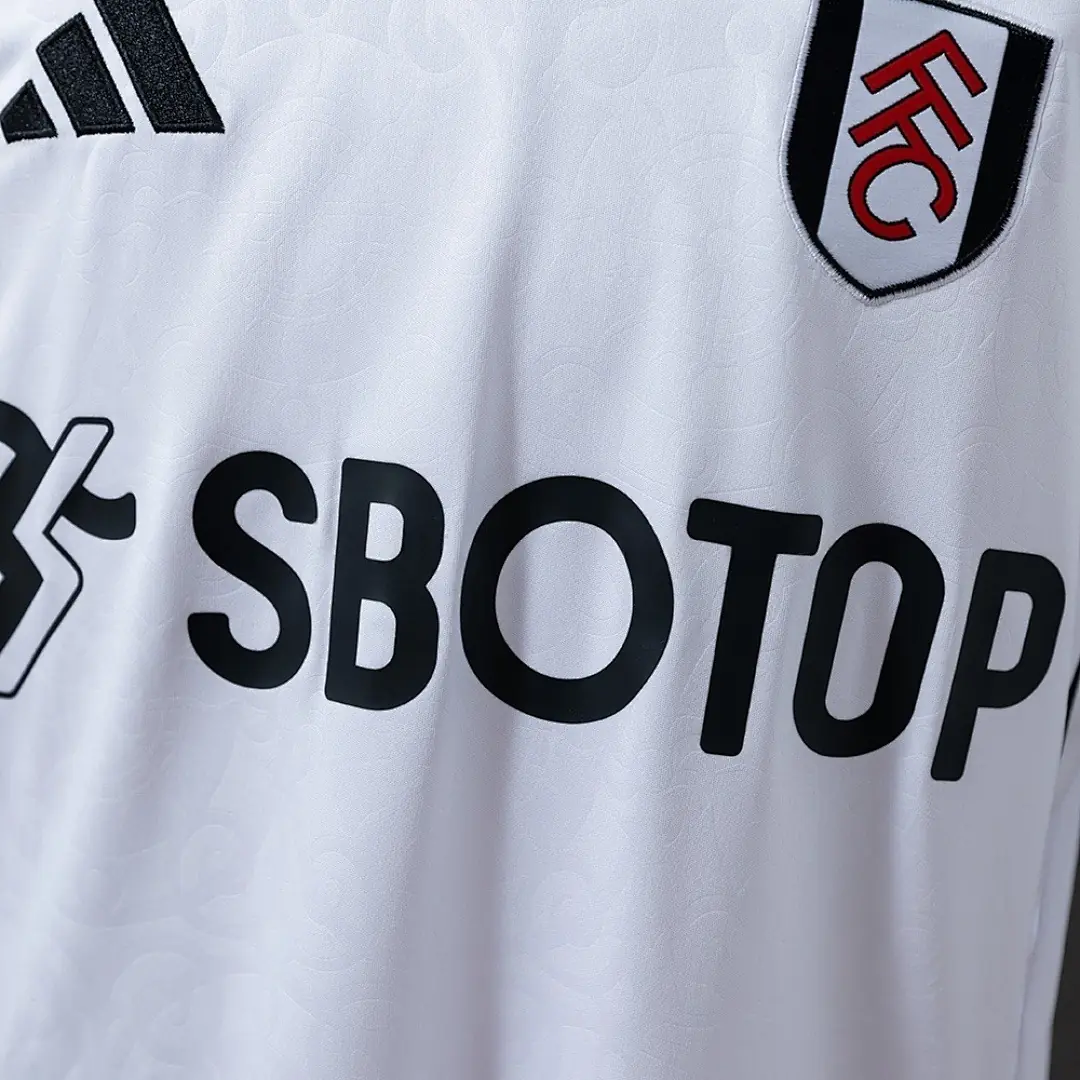 2025/26 Fulham Home Shirt thumbnail 2