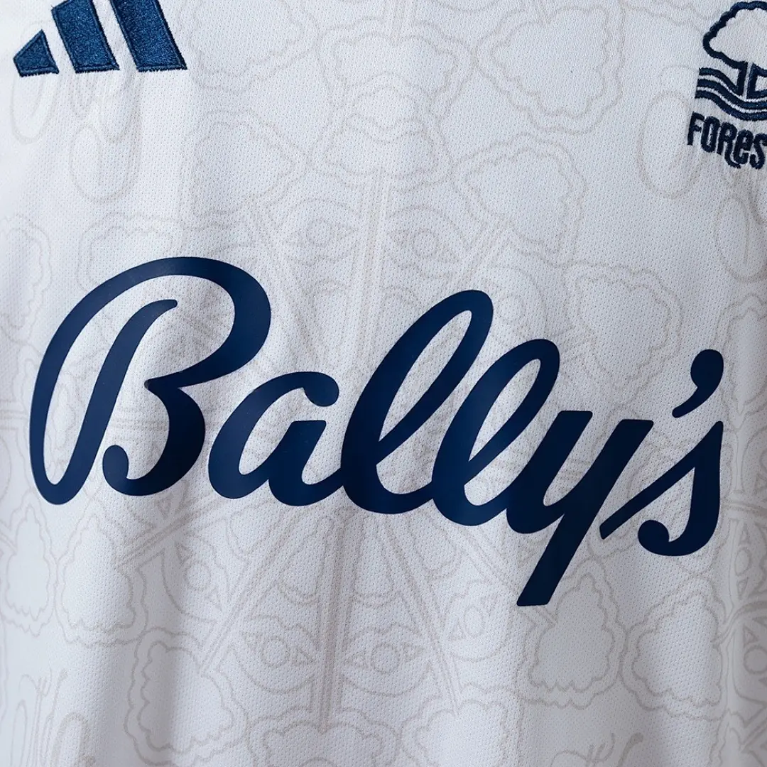 2025/26 Nottingham Forest Away Shirt thumbnail 5