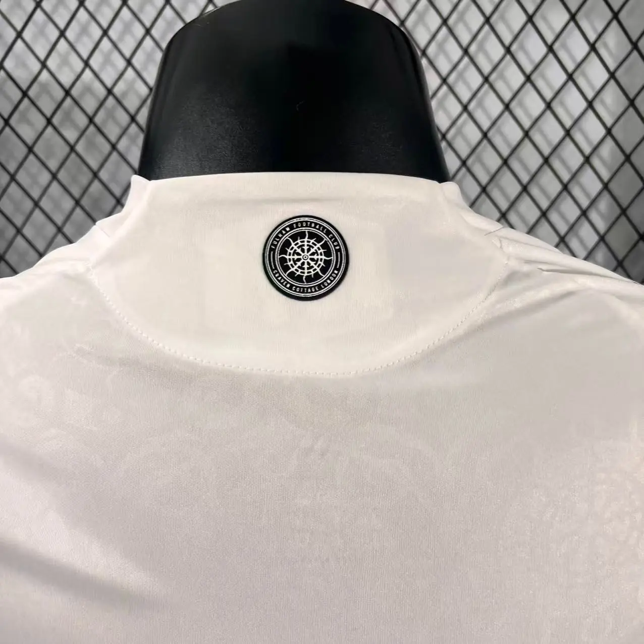 2025/26 Player Fulham Home Shirt thumbnail 2