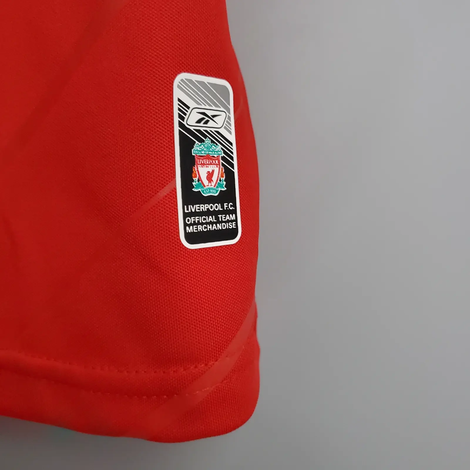 Retro 2005/06 Liverpool Home Shirt thumbnail 6