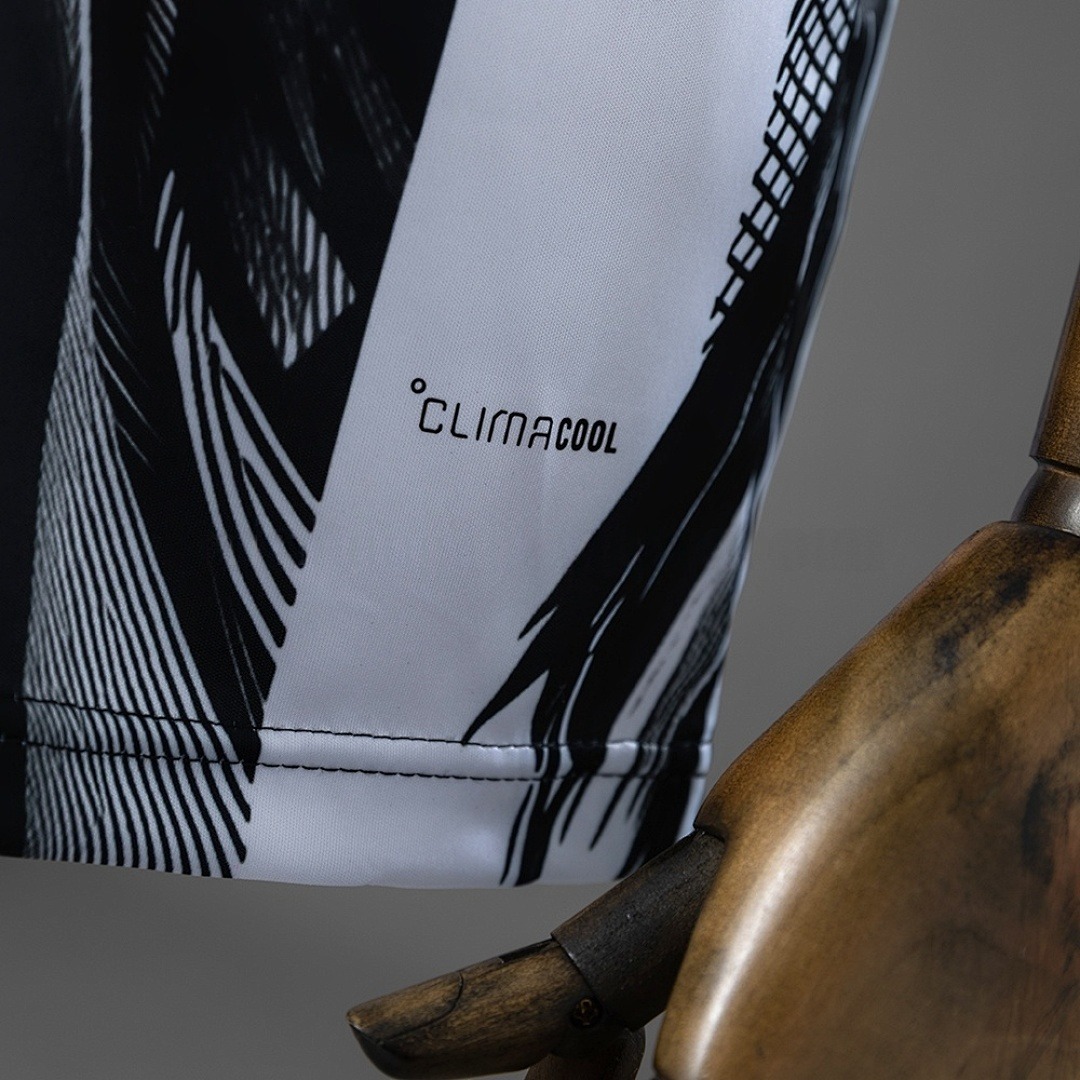 Newcastle United 2026/27 Home Shirt thumbnail 6