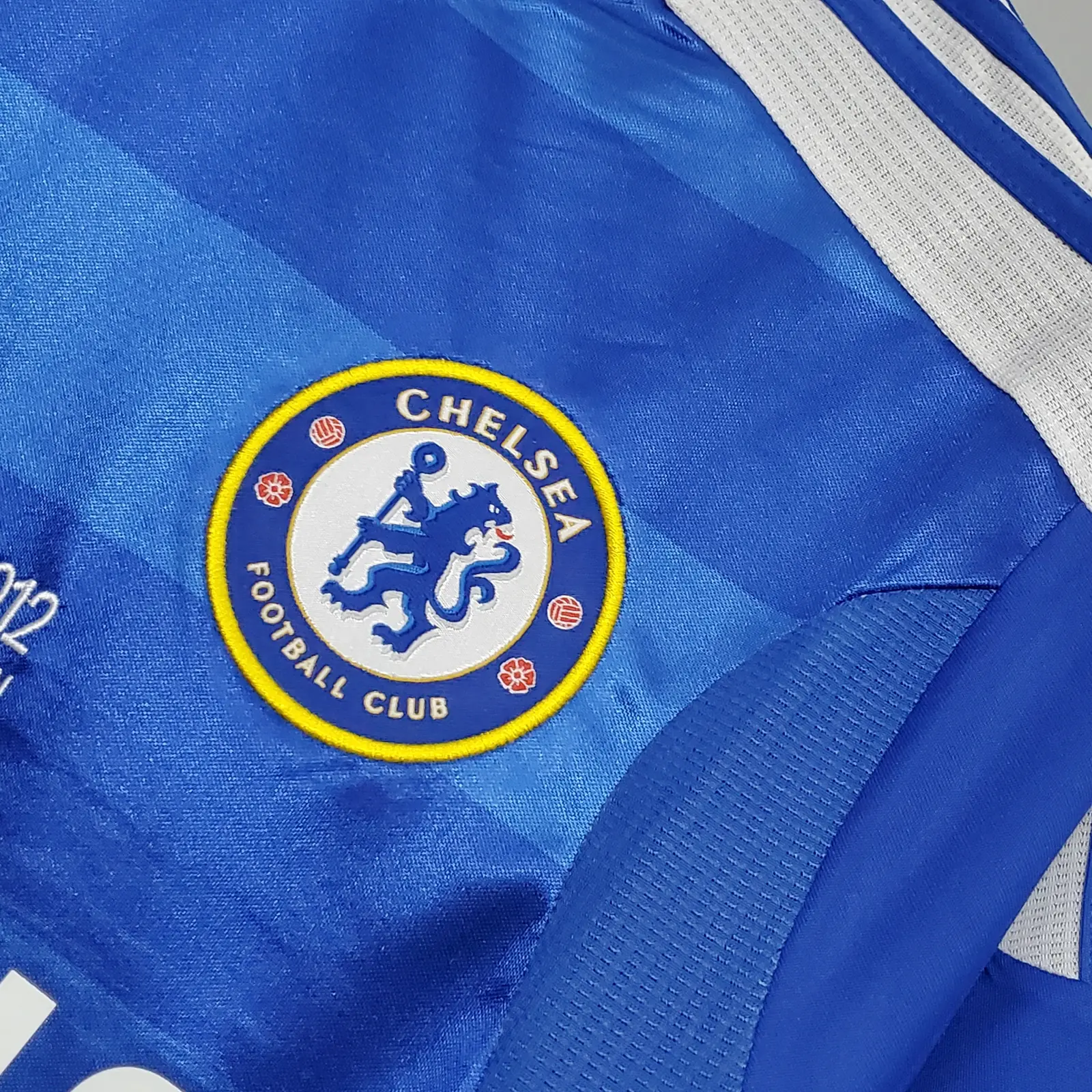 2012 Chelsea Champions League Version Home Retro Shirt thumbnail 3