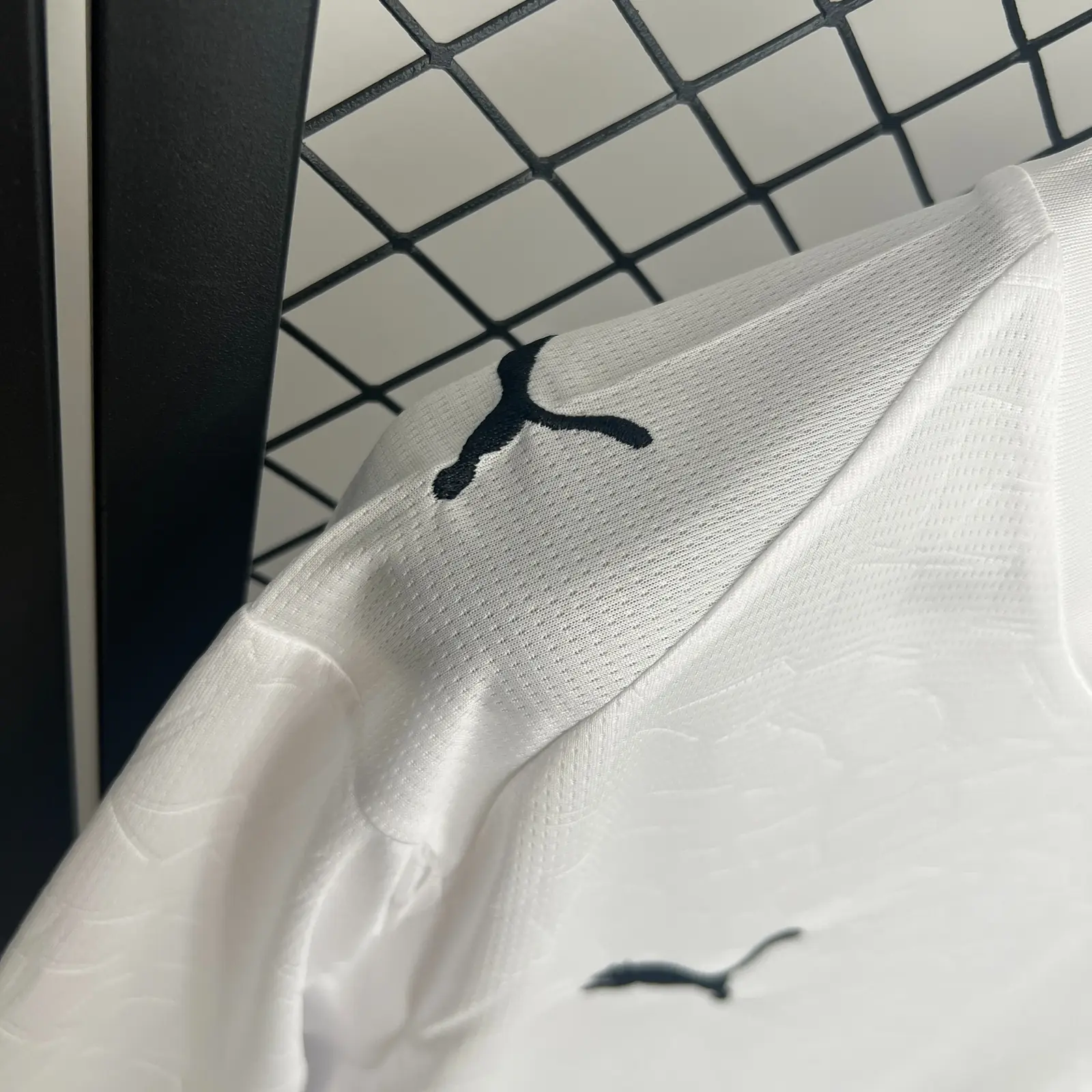 2025/26 Valencia Home Shirt thumbnail 7