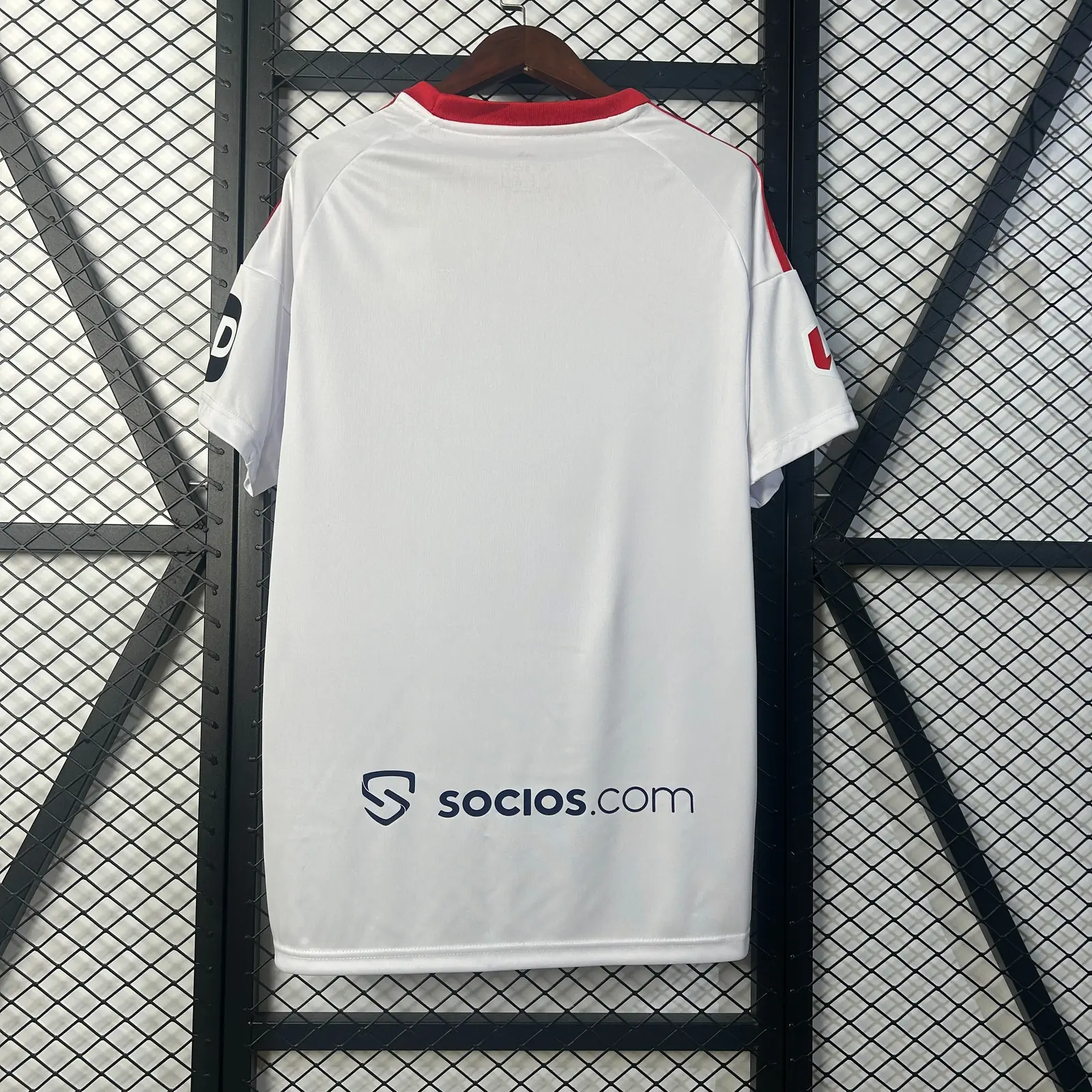 2025/26 Sevilla Home Shirt thumbnail 2