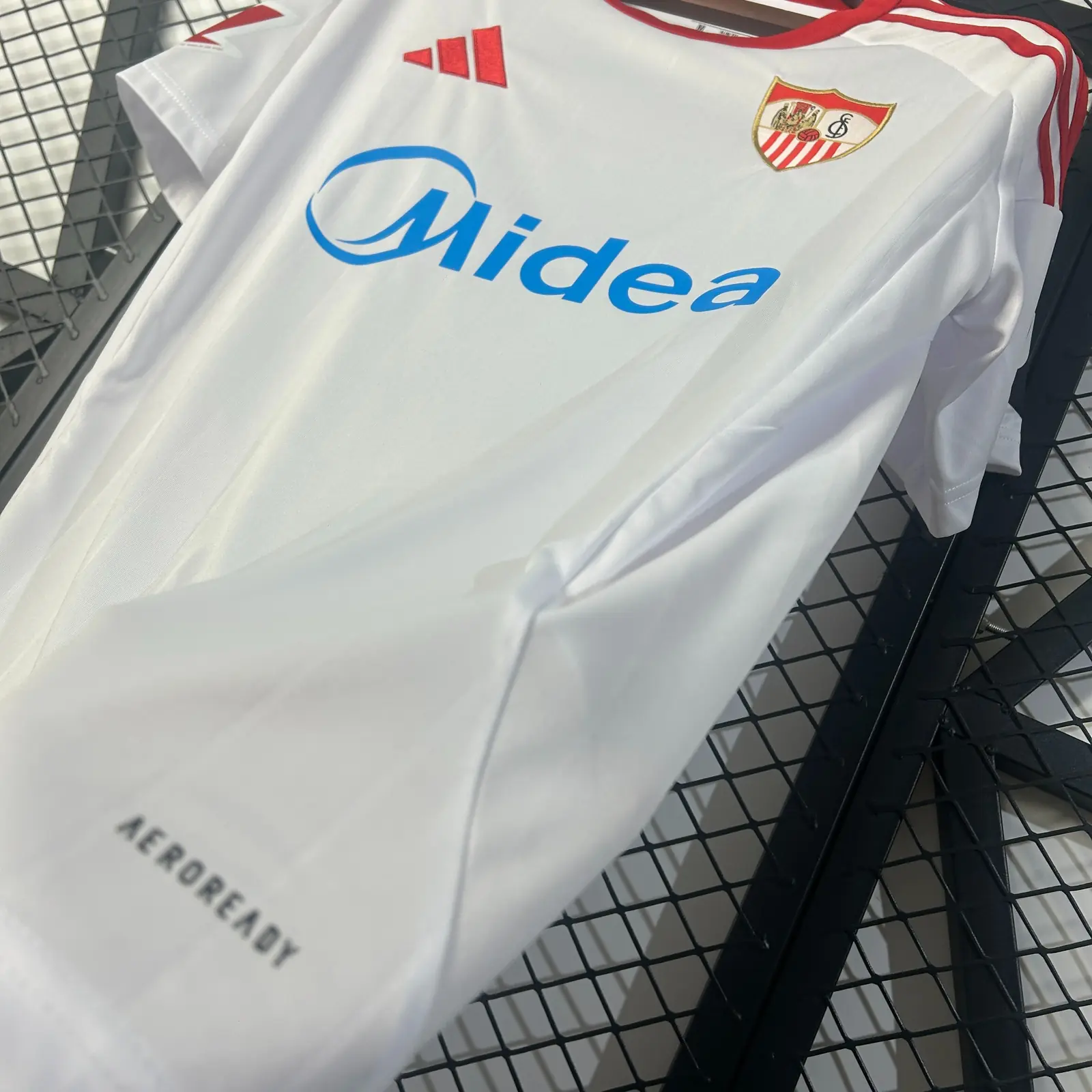 2025/26 Sevilla Home Shirt thumbnail 6