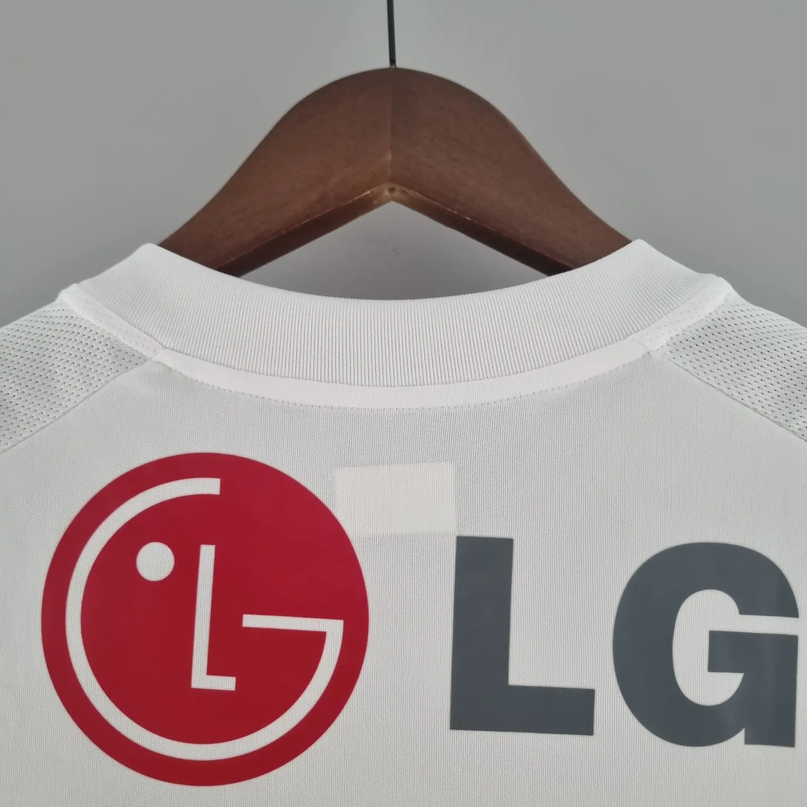 Retro São Paulo 2006 Home Shirt thumbnail 2