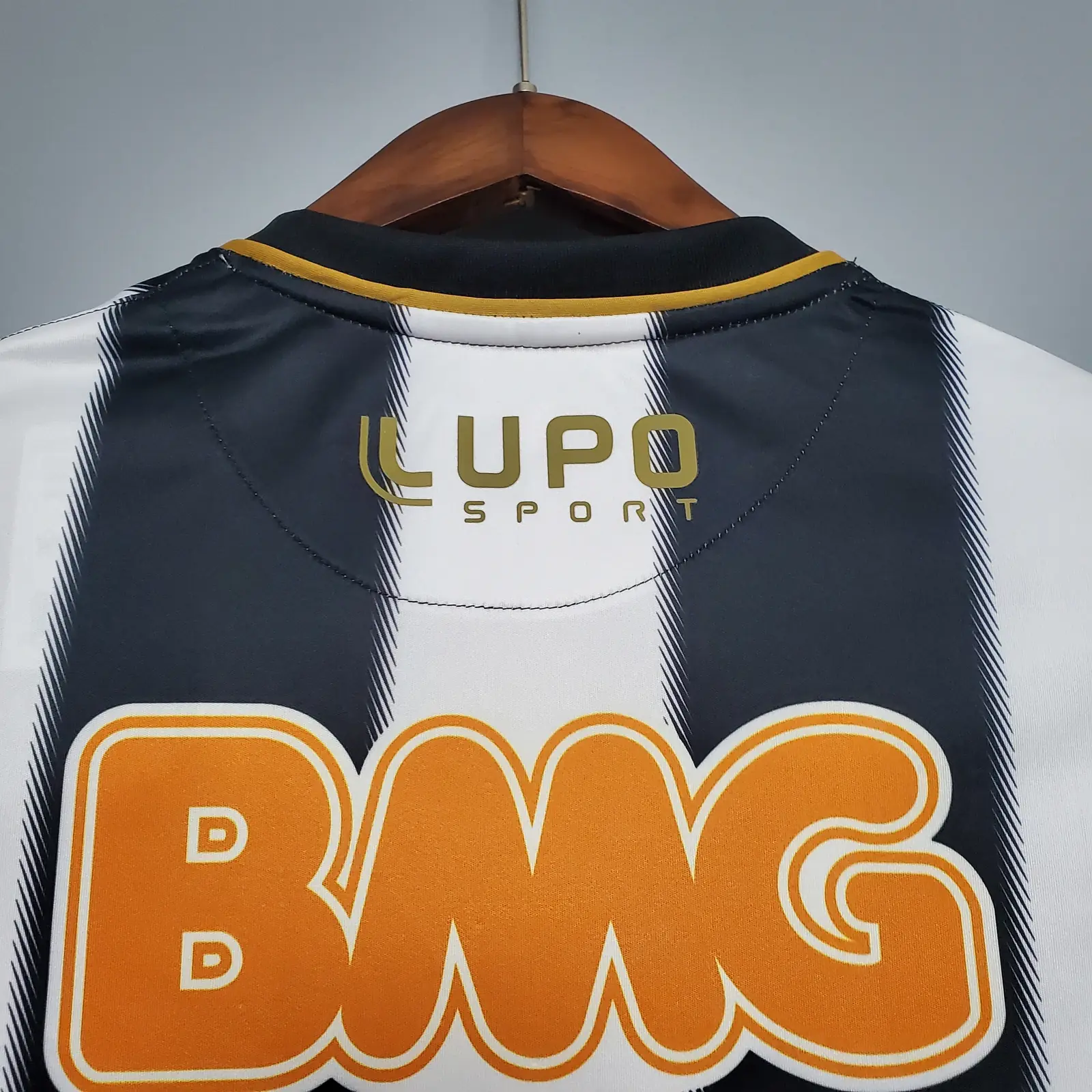Retro Atlético Mineiro 2013 Home Shirt thumbnail 7