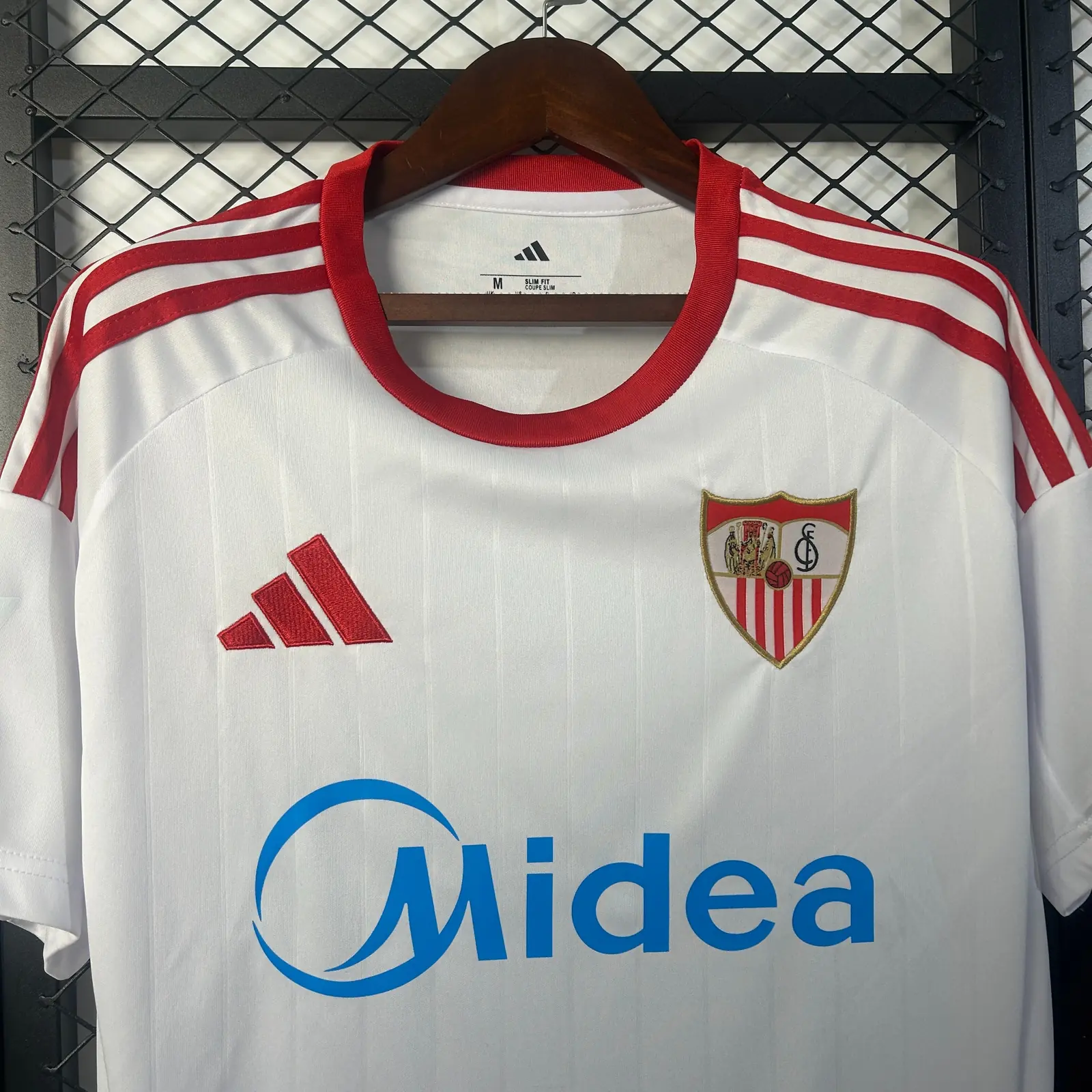 2025/26 Sevilla Home Shirt thumbnail 4