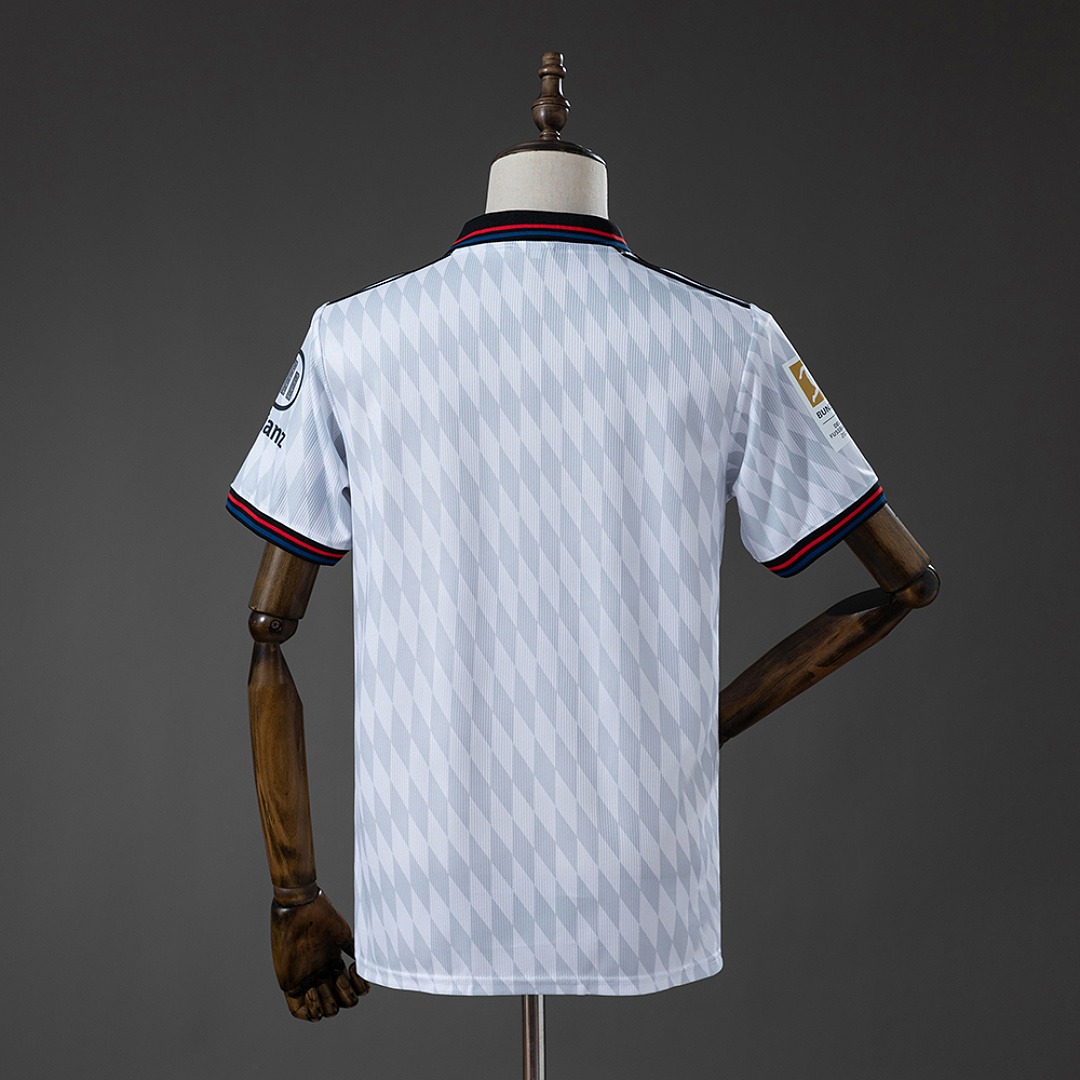 Bayern Munich 2026/27 Away Shirt thumbnail 2